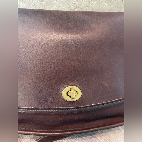 Vintage Coach City Bag Mahogany Flap Crossbody 9790 - Picture 2 of 12